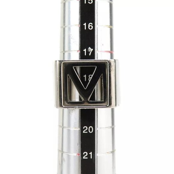 Auth LOUIS VUITTON V Square Ring Silver Metal - Picture 5 of 16